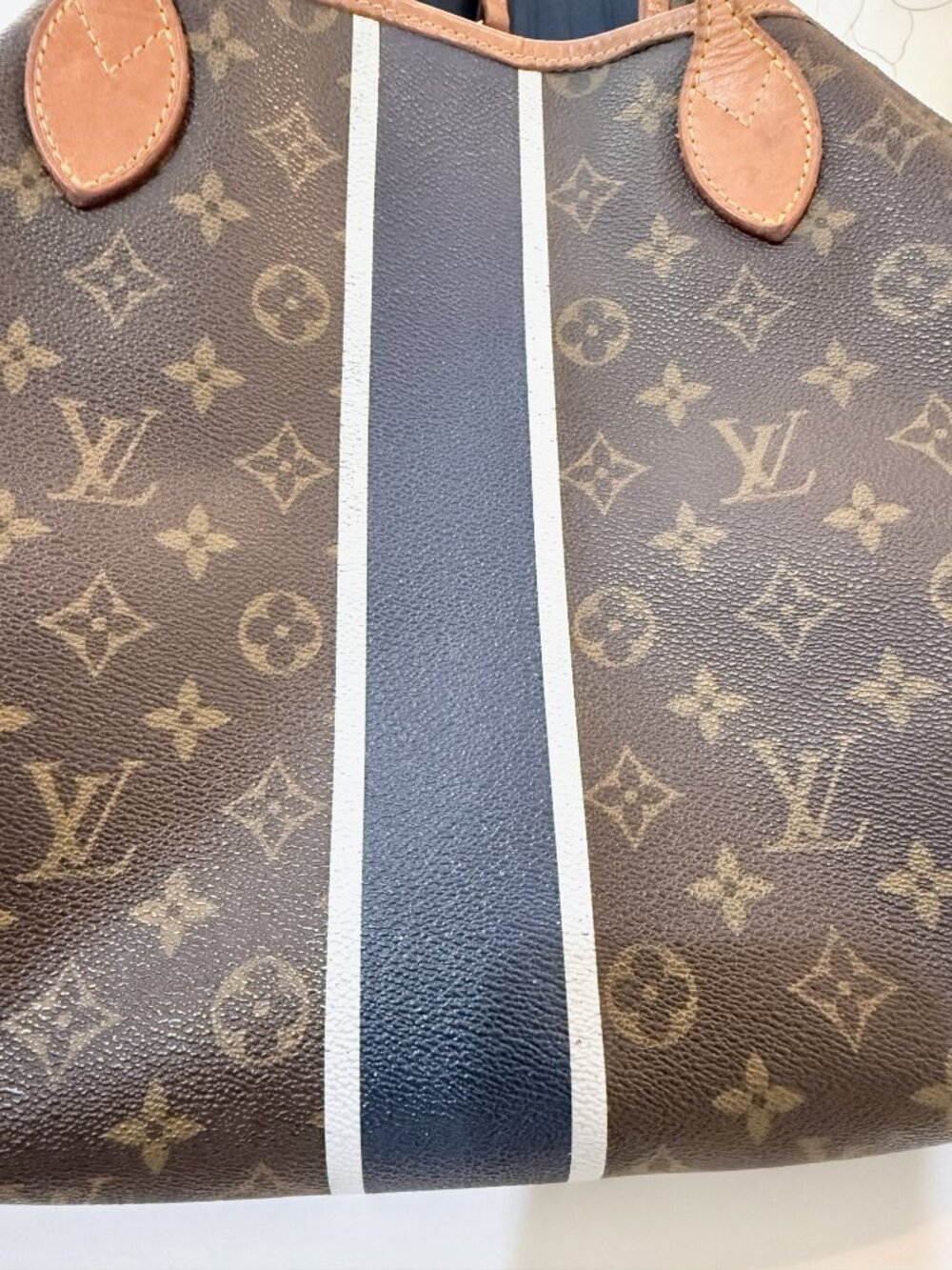 Louis Vuitton Neverfull MM Monogram Personalized "K" with matching pouch - Picture 5 of 15